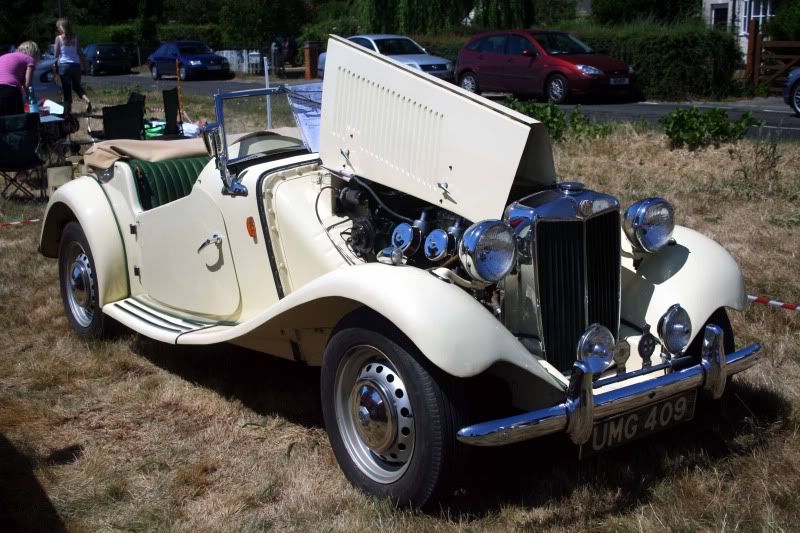 Matching Green Classic & Sports Car Show Subaru